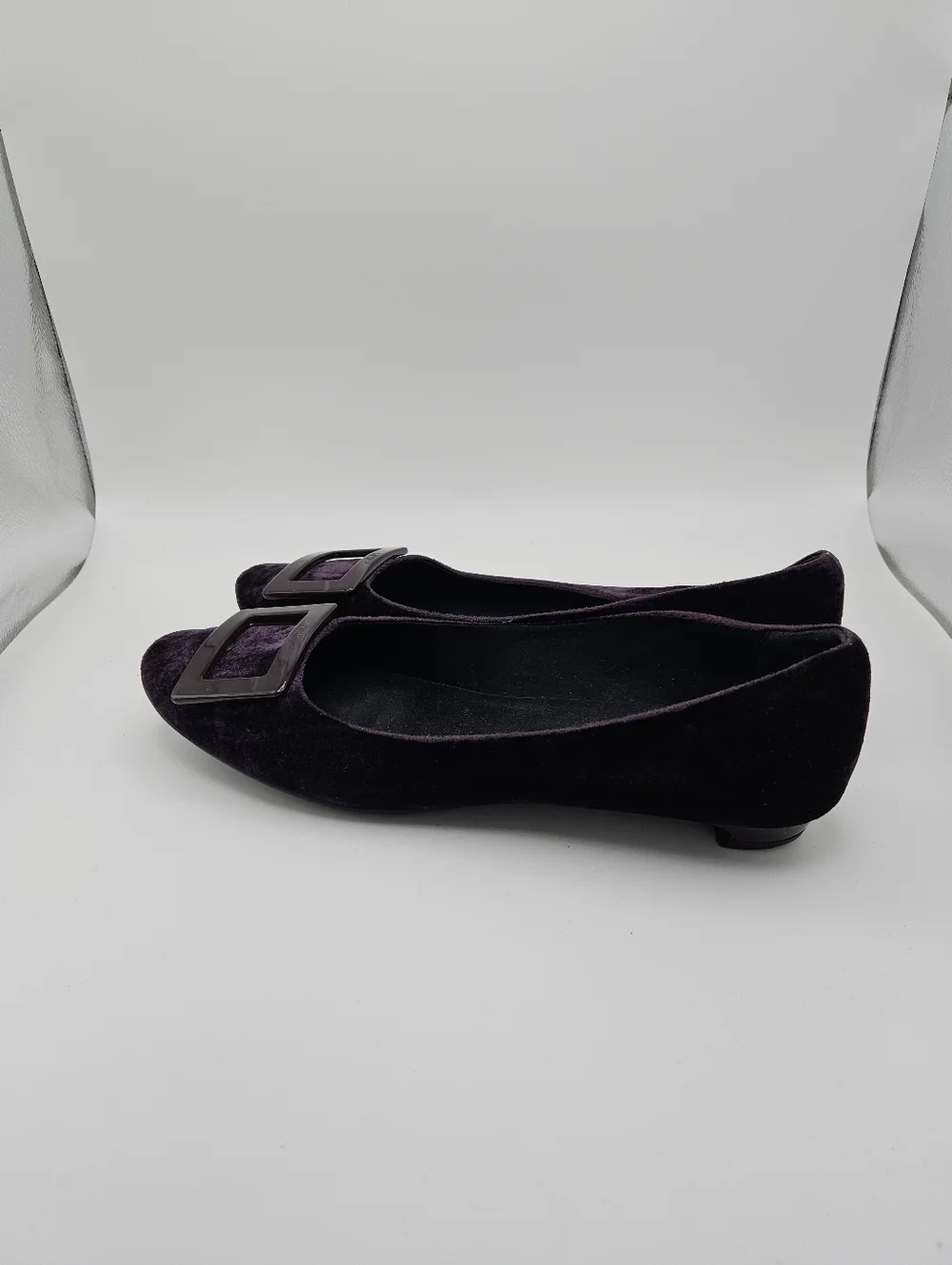 Roger Vivier Belle Vivier Ballerinas purple velvet estimated size 9.5 to 10